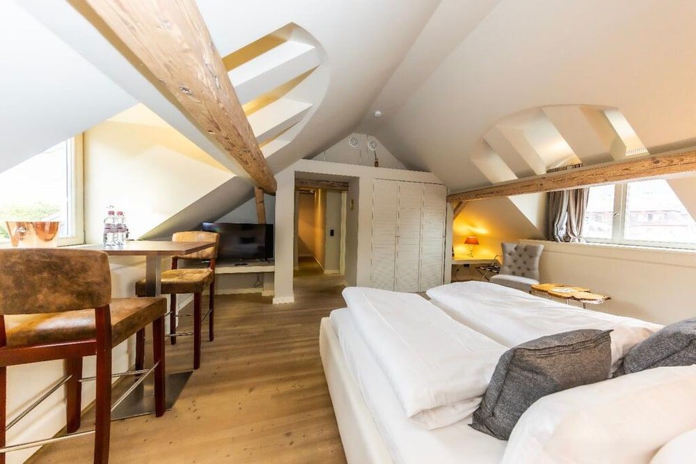 Luxury Studio (Apartment-Attic)