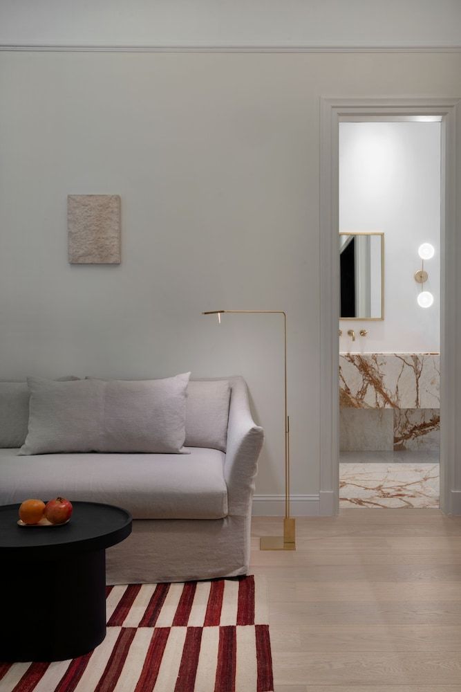 undefined Kinglin Luxury Living 2