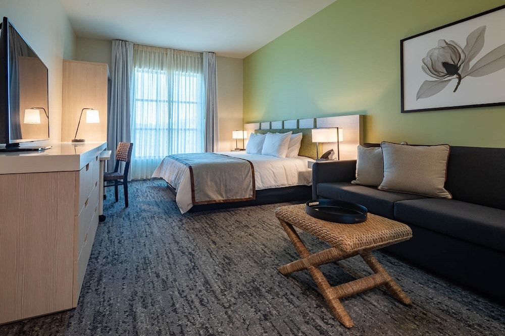 The Lodge 30A King Bed Guest Room