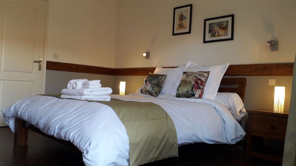 ILO Hotel Comfort Room 4