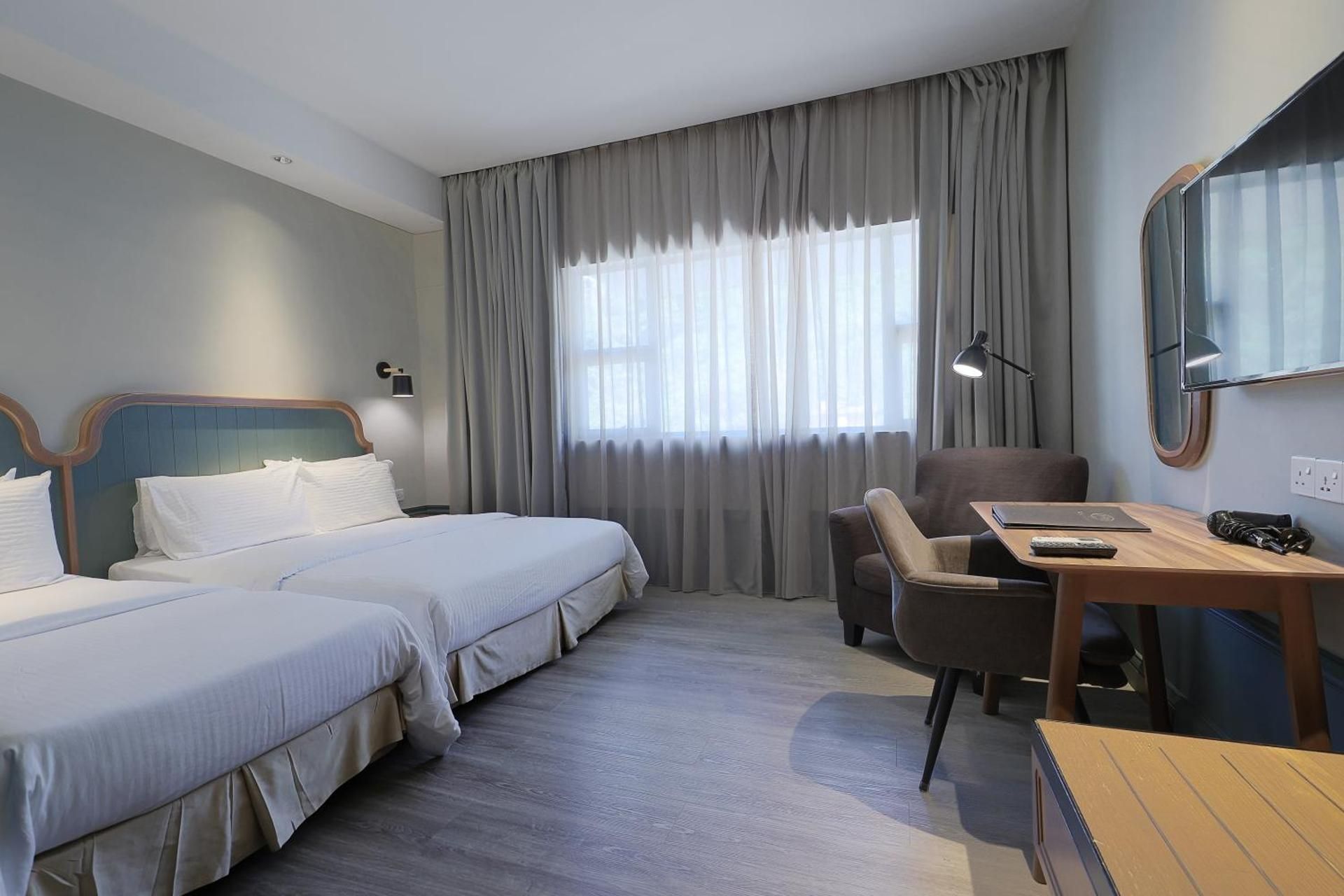 Boutique Extra Room with 1 Queen Bed and 1 Single Bed