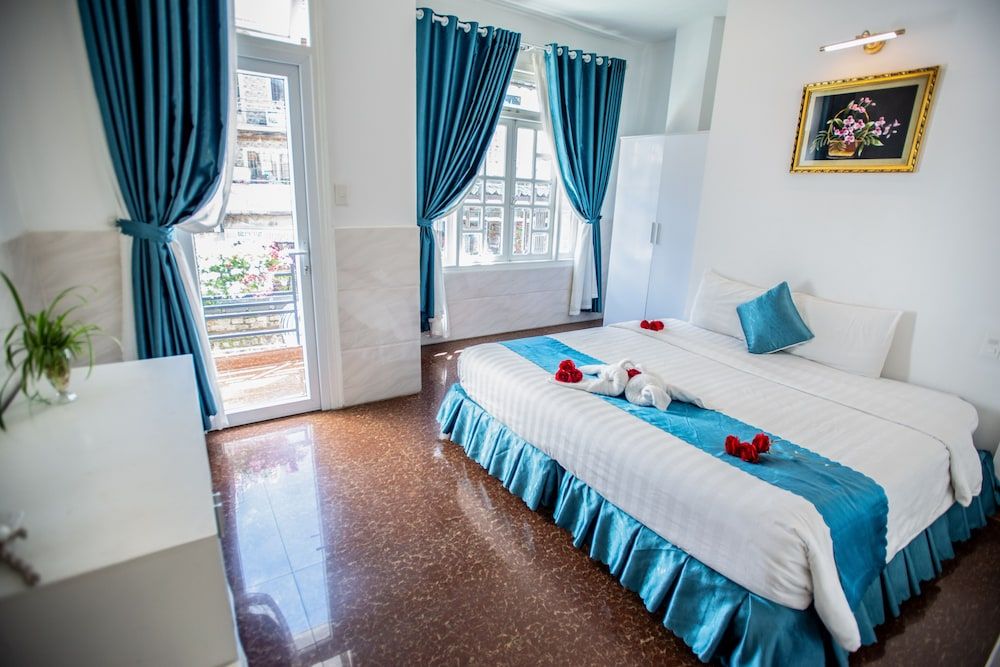 undefined Tea Leaf Hotel 7