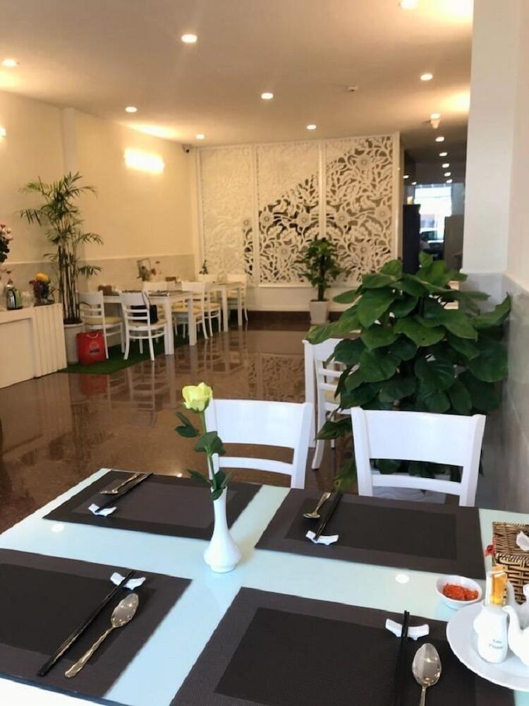 undefined Tea Leaf Hotel 5