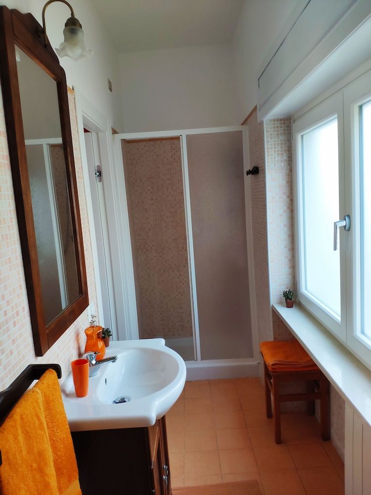 B&B De Angelis Triple Room (arancio) 4