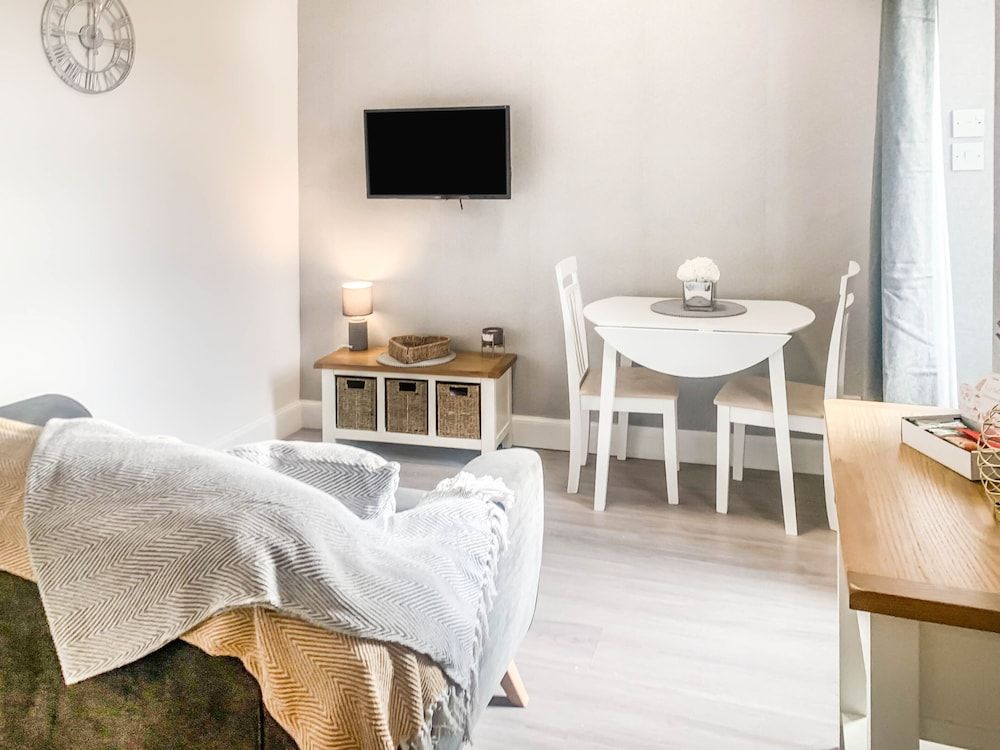 The Rosebery Retreat By The Castle 1-bed Apartment Apartment 24