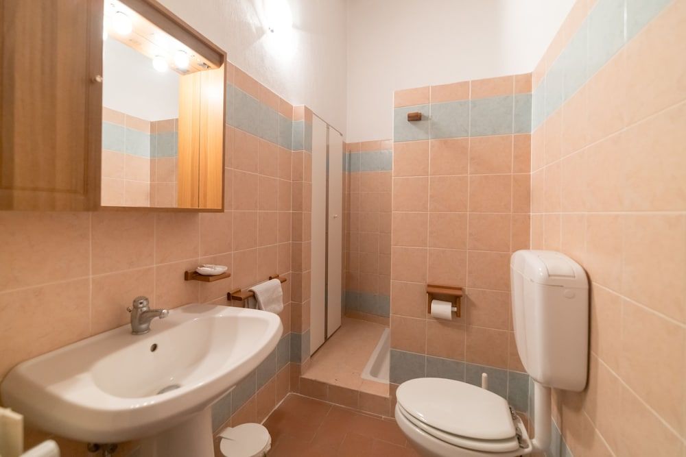 Family Triple Room, Hill View