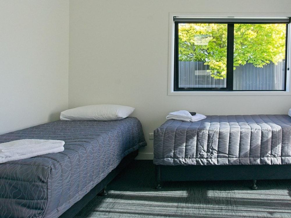 One Bedroom Twin Motel Unit