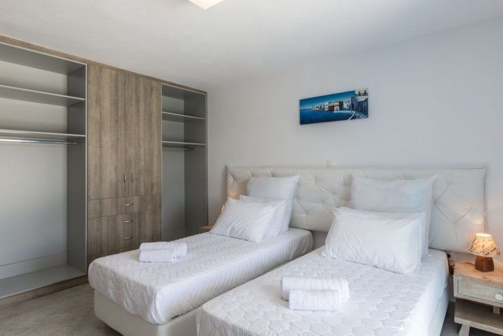 Wild View Mykonos Villa, 3 Bedrooms, Private Pool, Sea View (Agapi) 2