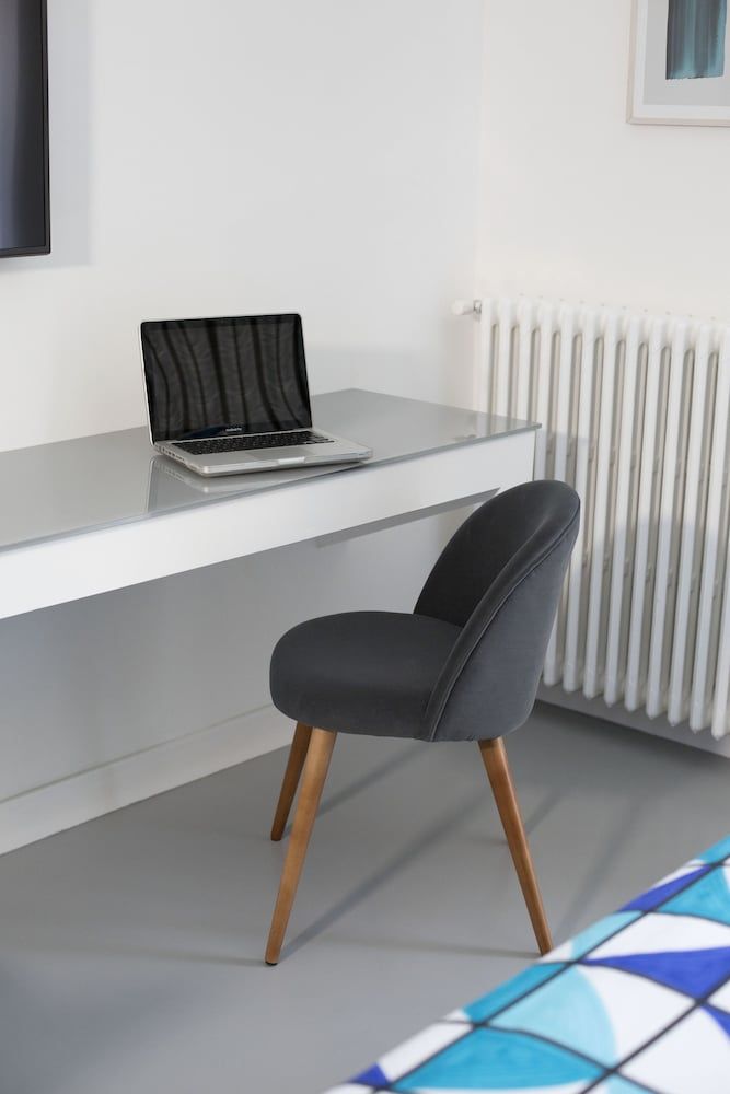 Luxury Design Home & Jacuzzi in Heart of Sorrento Design Apartment 16