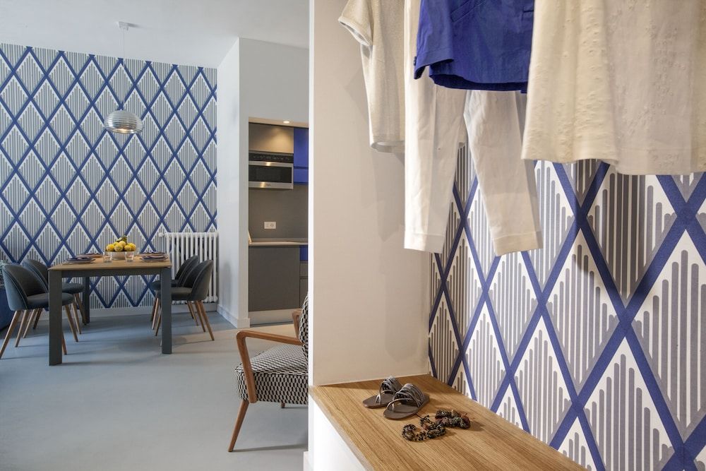 undefined Luxury Design Home & Jacuzzi in Heart of Sorrento 5