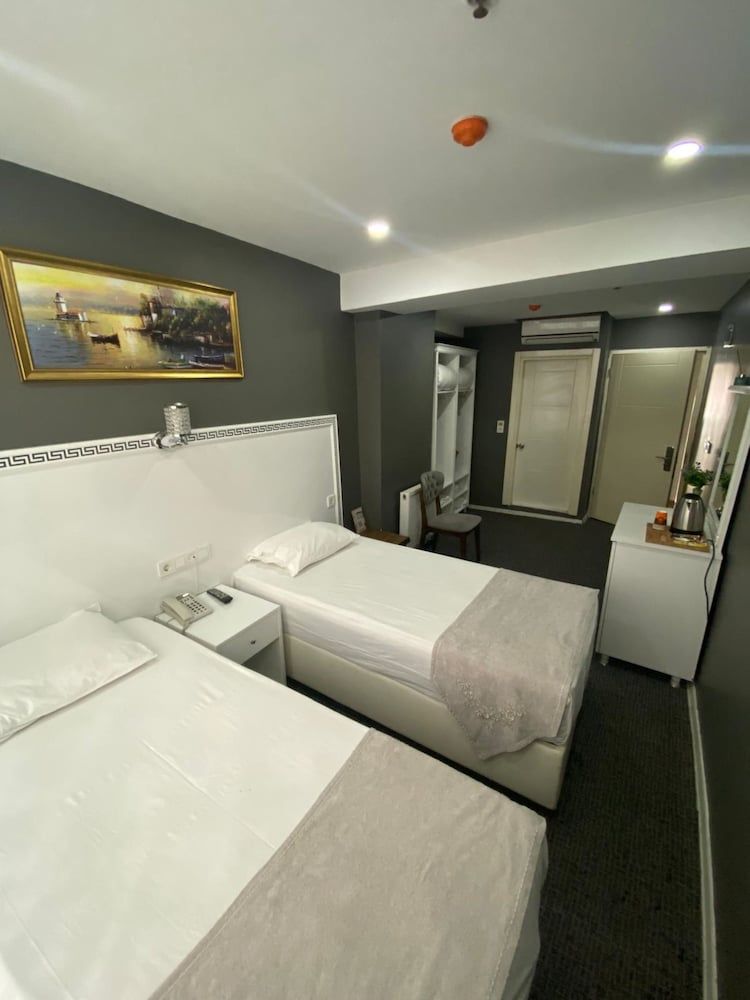 Beyhan Hotel Standard Twin Room, 2 Twin Beds 10