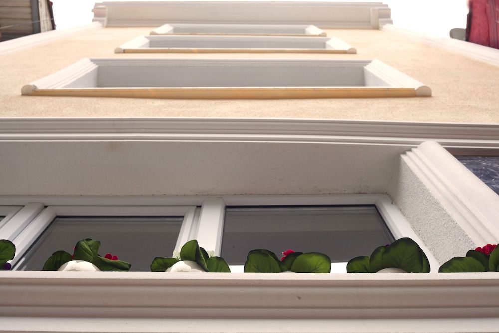 undefined Golden Saray Apart 6