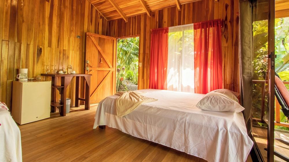 undefined Arenal Rustic Lodge 3