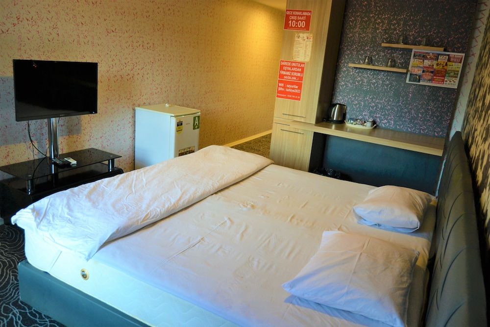 undefined King Apart Suites 9