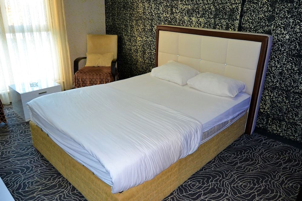 undefined King Apart Suites 10