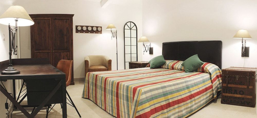 L'Etoile Deluxe Double or Twin Room