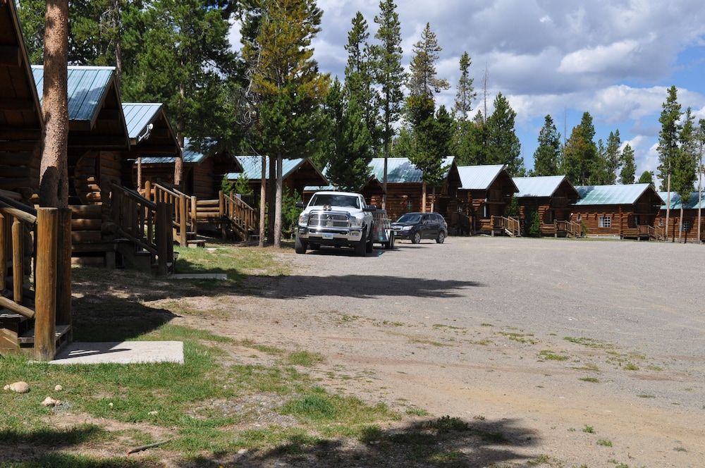 Crooked Creek Family Cabin, Balcony, Mountain View 5