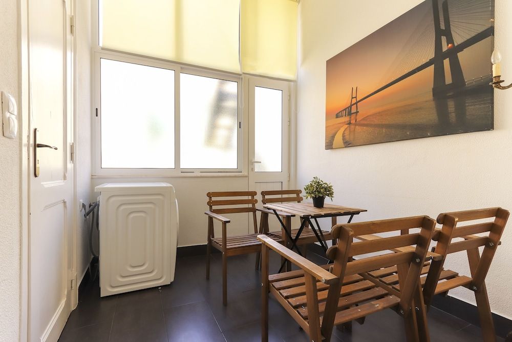 undefined Lisbon Apartments in Anjos 7