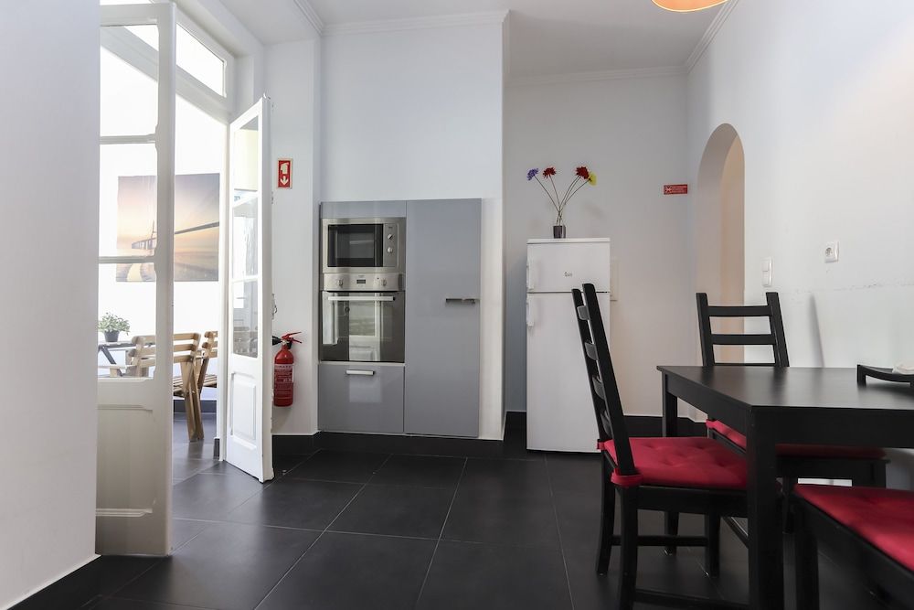undefined Lisbon Apartments in Anjos 4