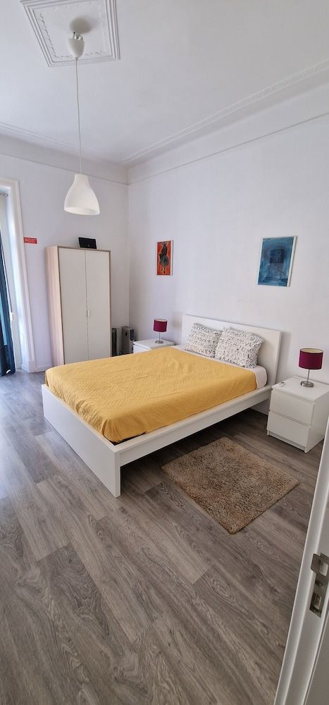 undefined Lisbon Apartments in Anjos 9