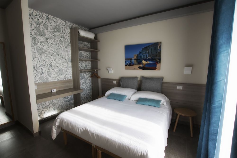 Casa Borgo Regina B&B Bari Double Room, Terrace 2