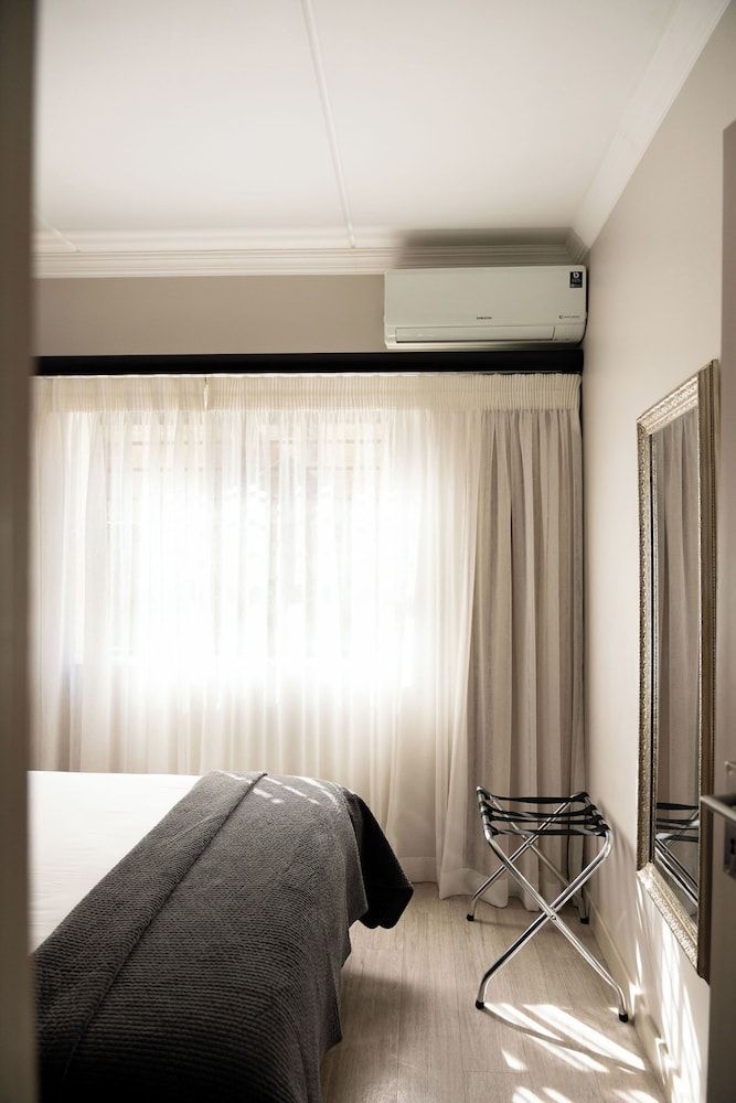 Kyalami Creek Luxury Apartments Deluxe Apartment, 1 King Bed 8