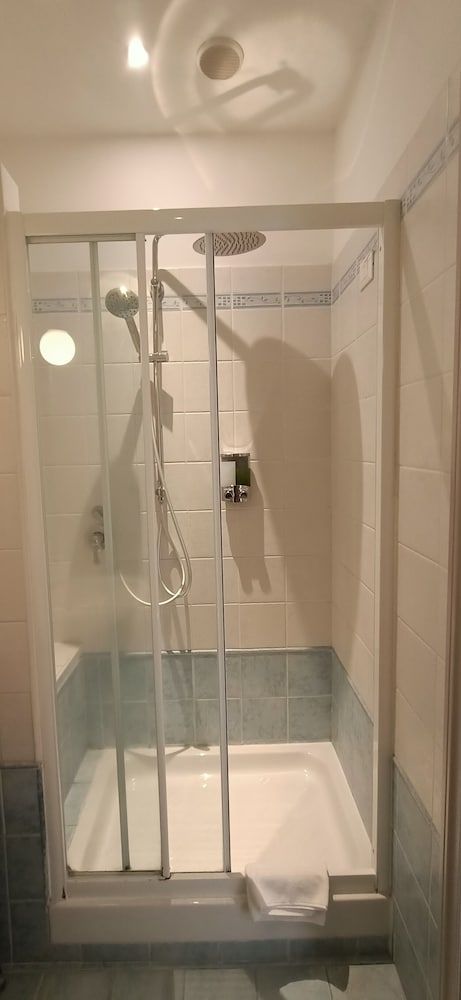 Biancoreroma B&B Double Room, Ensuite 9