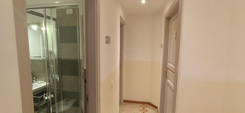 undefined Biancoreroma B&B 8