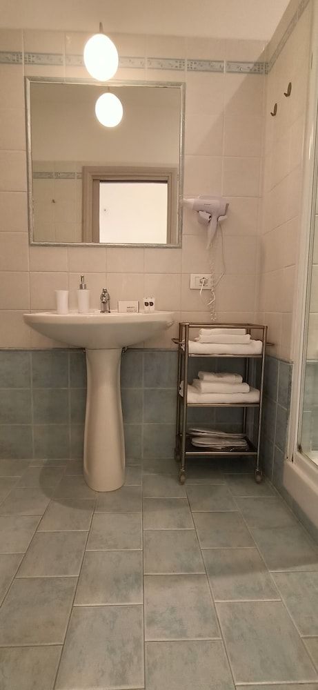 Biancoreroma B&B Double Room, Ensuite 6