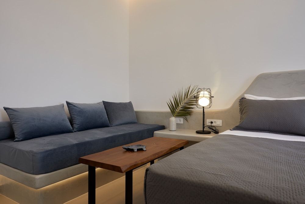 Mountain and Sea Suites Deluxe Double Room, Jetted Tub 5