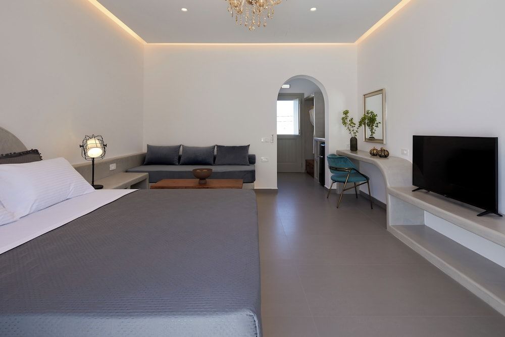 undefined Mountain and Sea Suites 3