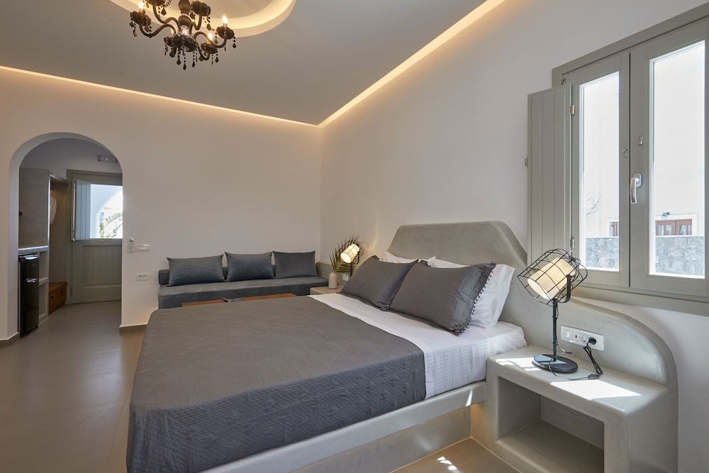 Mountain and Sea Suites Deluxe Double Room, Jetted Tub 4