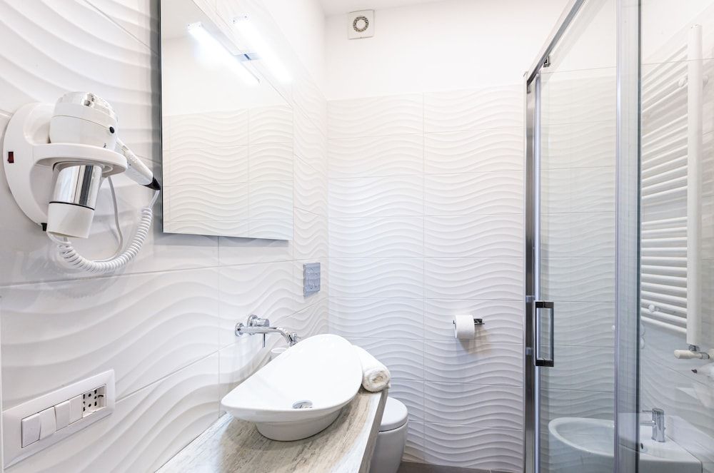 Brand New Apartment with Terrace Solarium & Gym Apartment, 3 Bedrooms 14