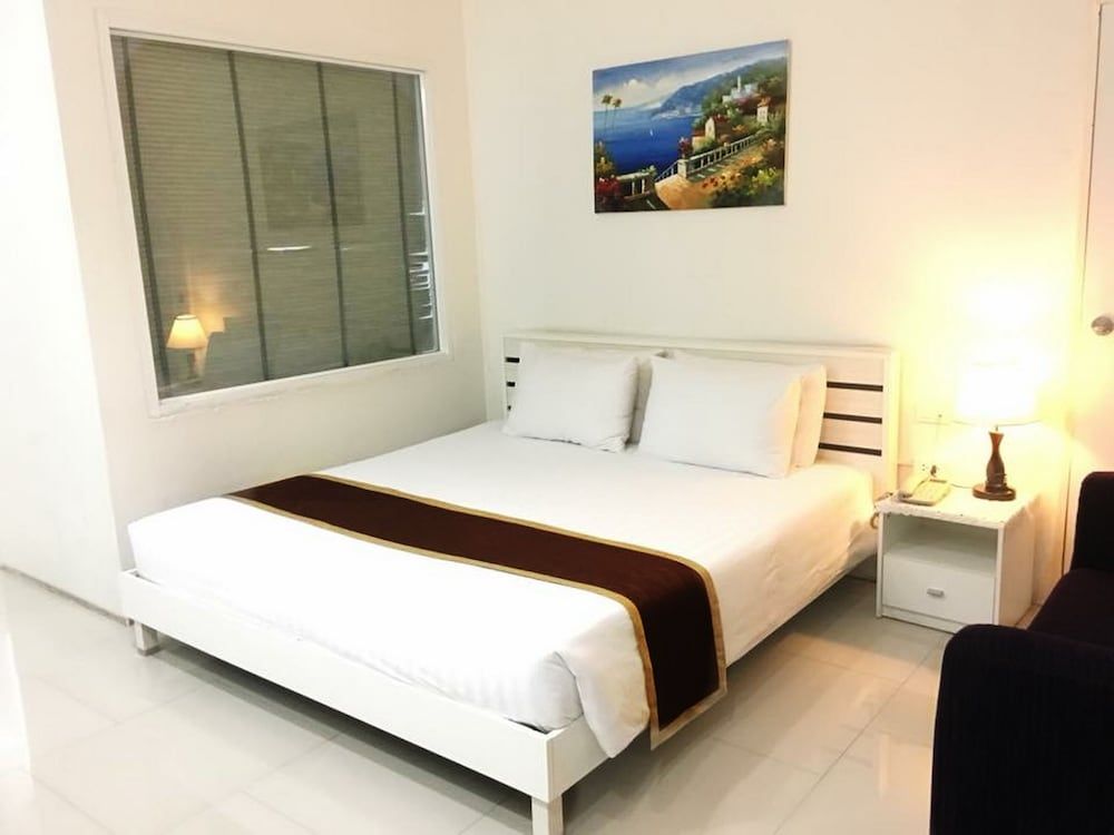 V Verve Service Apartment Hotel Deluxe Double or Twin Room 4