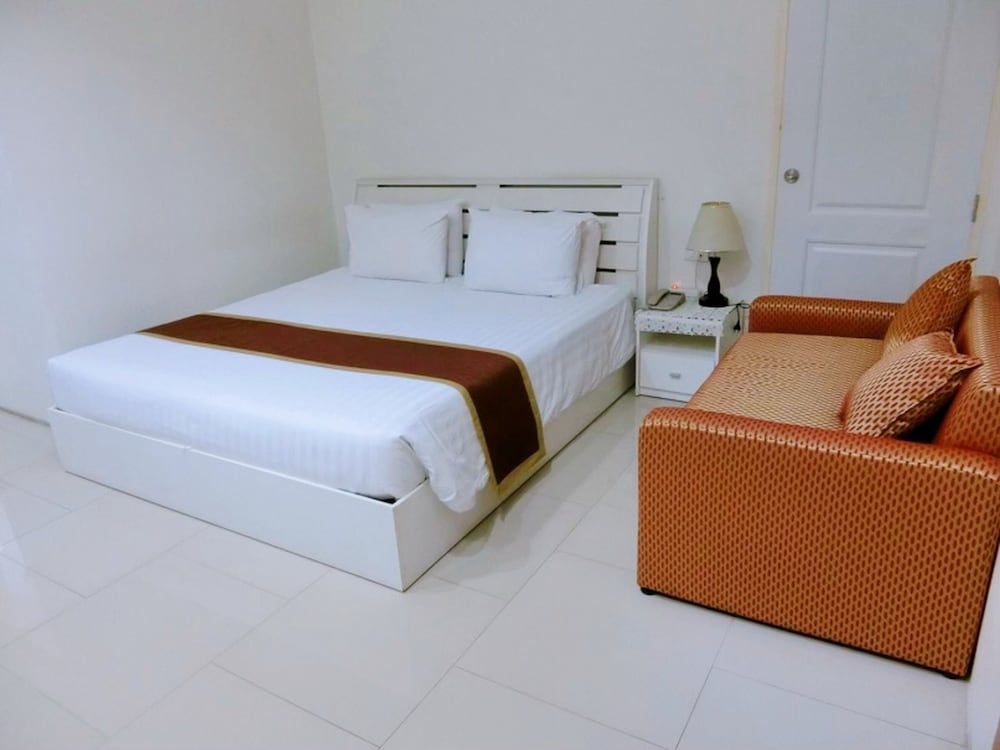 V Verve Service Apartment Hotel Standard Room (No lift)