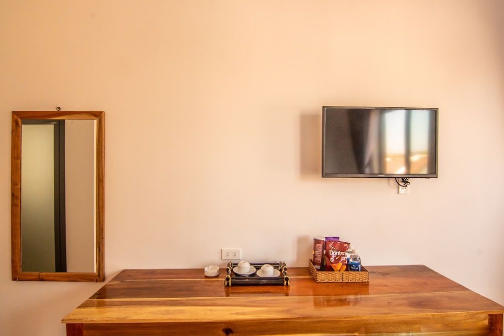 Aurora House Deluxe Double Room 15