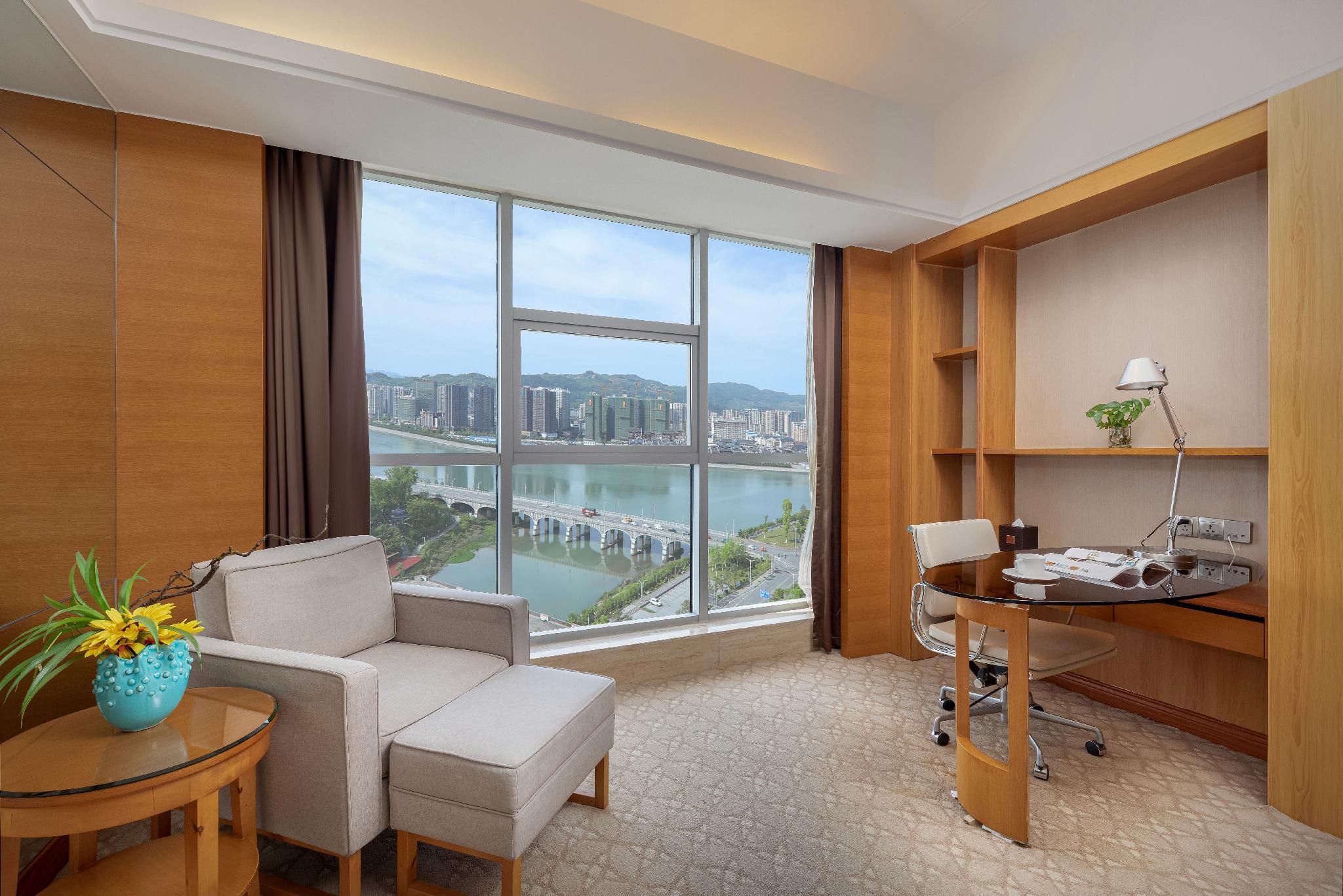 Zhangjiajie Huatian Hotel Executive Queen Bed 2