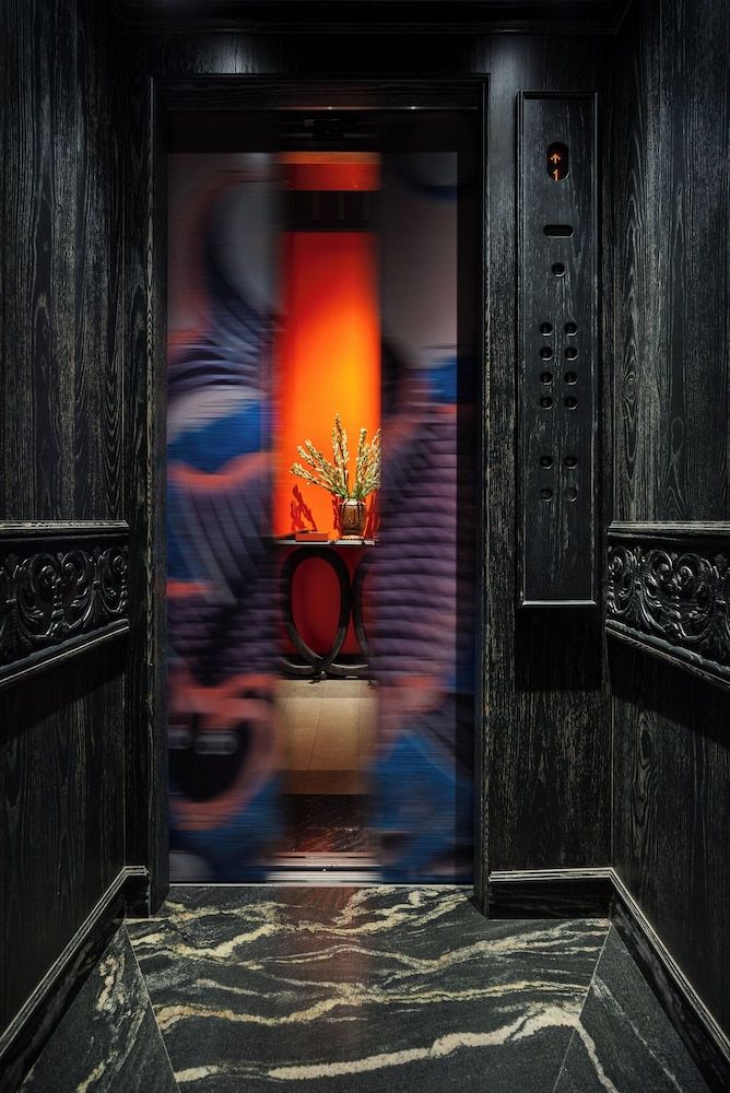 Elevator