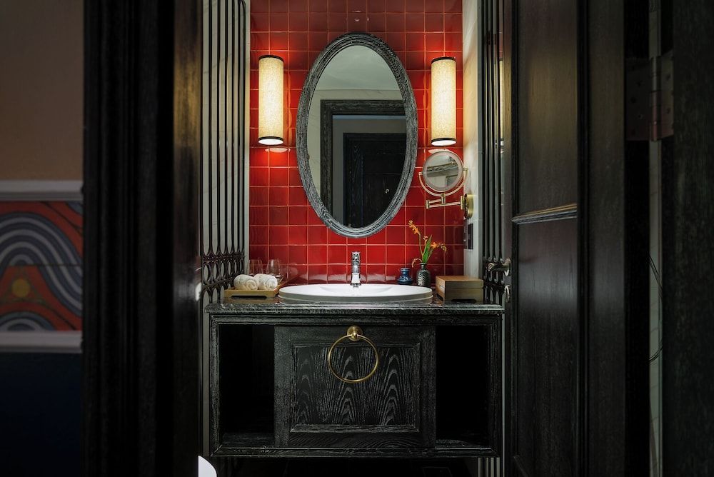 Smarana Hanoi Heritage - Hotel and Retreats Deluxe Double Room, 1 King Bed, Private Bathroom 14