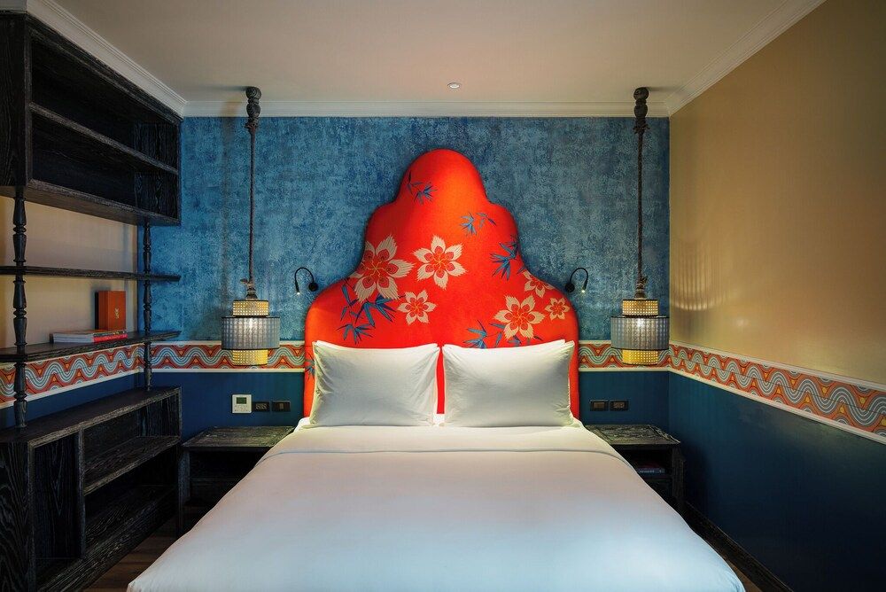 Smarana Hanoi Heritage - Hotel and Retreats Deluxe Double Room, 1 King Bed, Private Bathroom 3