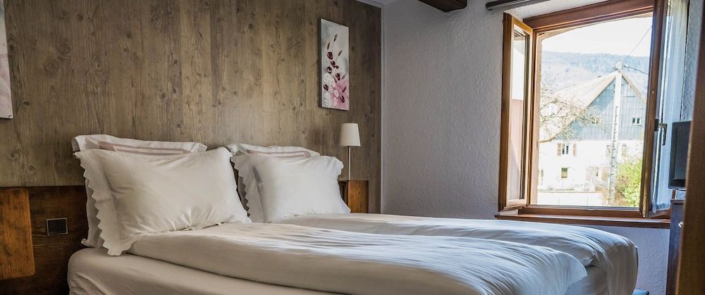 Au Vieux Moulin Double Room