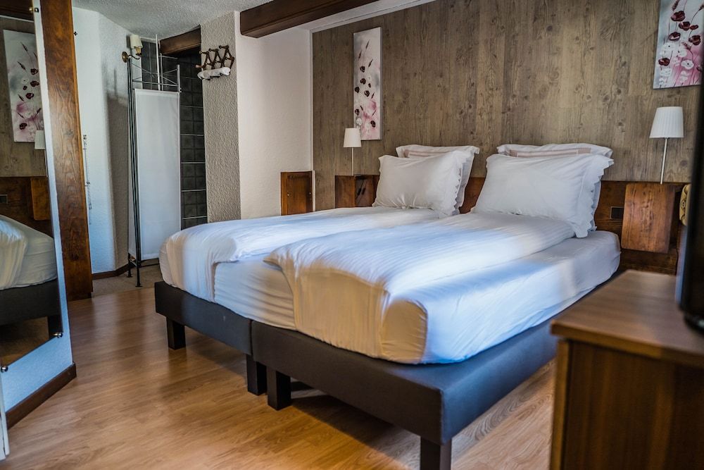 Au Vieux Moulin Double Room 2