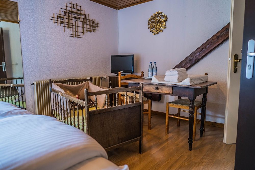 Au Vieux Moulin Double Room 15