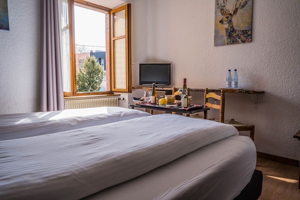 Au Vieux Moulin Double Room 6