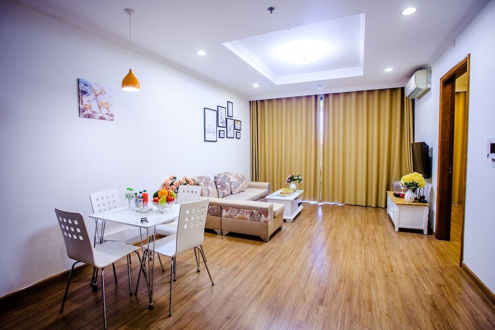 undefined Full House Times City 8