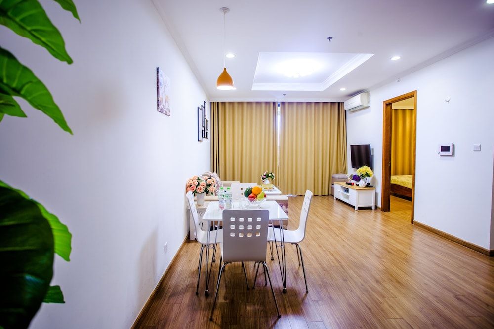 undefined Full House Times City