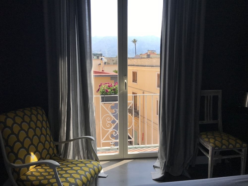 Casa Pacifico Deluxe Double Room 11