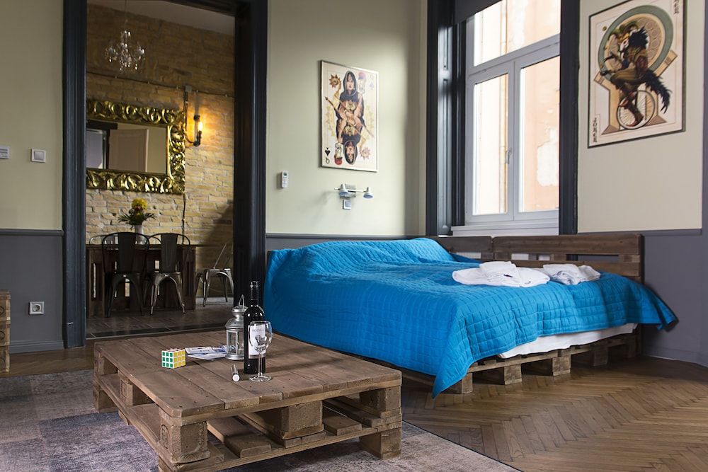 undefined New - Walnuttree Double 12 Person Apartment Central in Budapest - Hungary 3