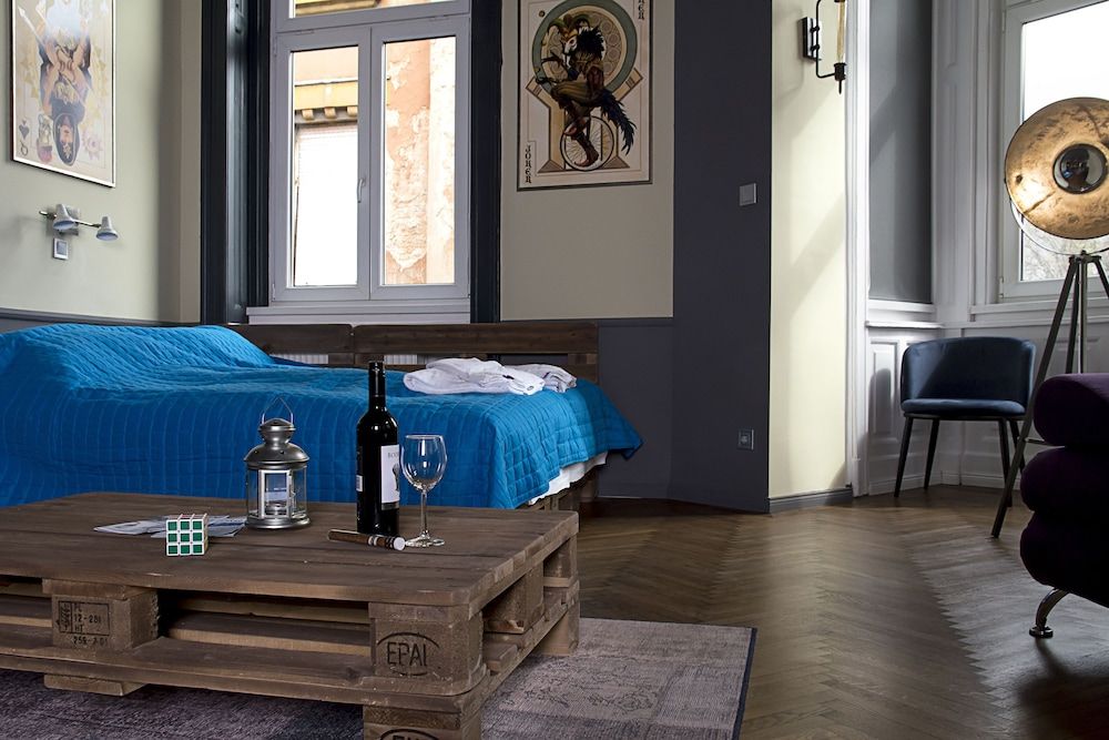 undefined New - Walnuttree Double 12 Person Apartment Central in Budapest - Hungary 4