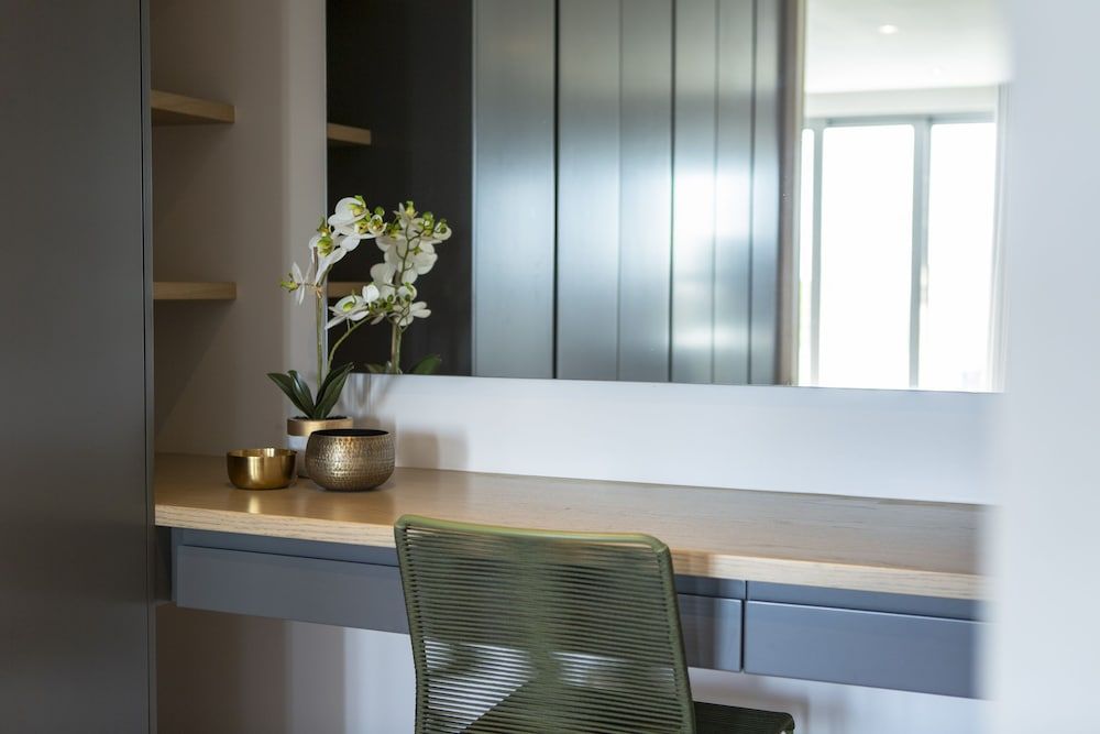 undefined Elements Luxury Suites 5